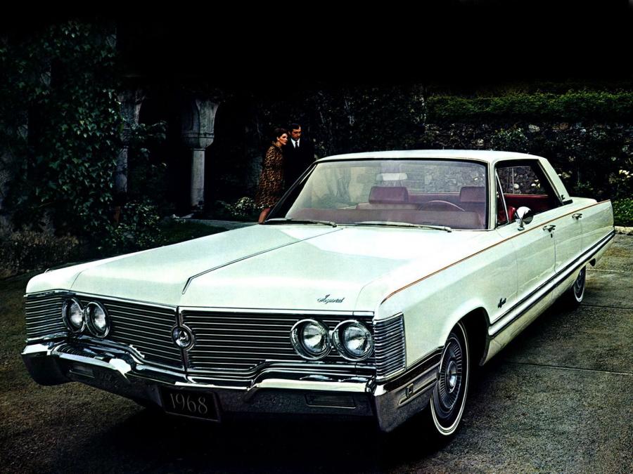  Imperial Crown Hardtop Sedan (DY1-M) 1968 года  (фото 3 из 3)